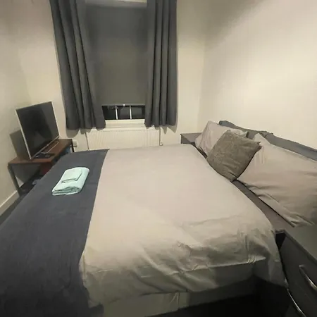 Super Streatham Room London Exterior photo