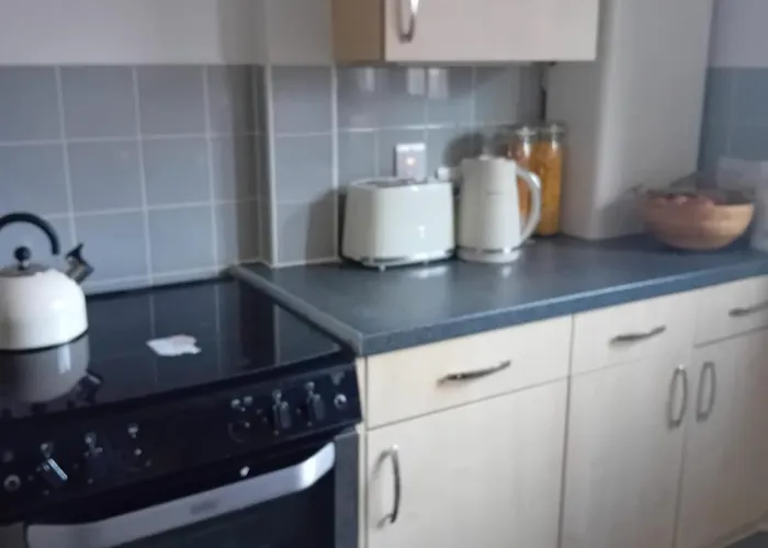 Super Streatham Room